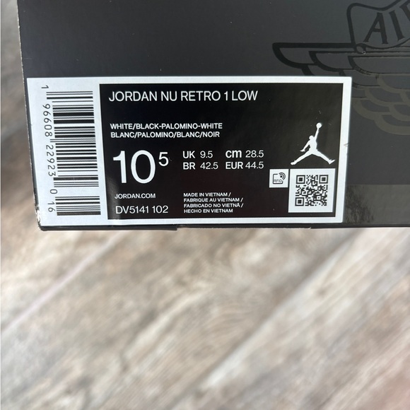 Size 10.5 - Jordan Nu Retro 1 Low Palomino Mens Sneaker No Lid - Picture 8 of 8